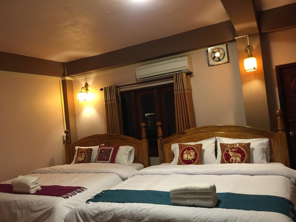 Happy River View Hotel วังเวียง ภายนอก รูปภาพ