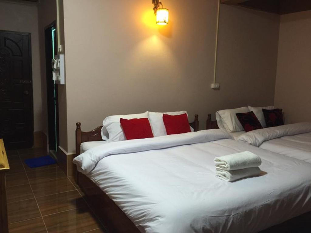 Happy River View Hotel วังเวียง ภายนอก รูปภาพ
