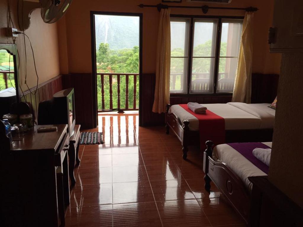 Happy River View Hotel วังเวียง ภายนอก รูปภาพ