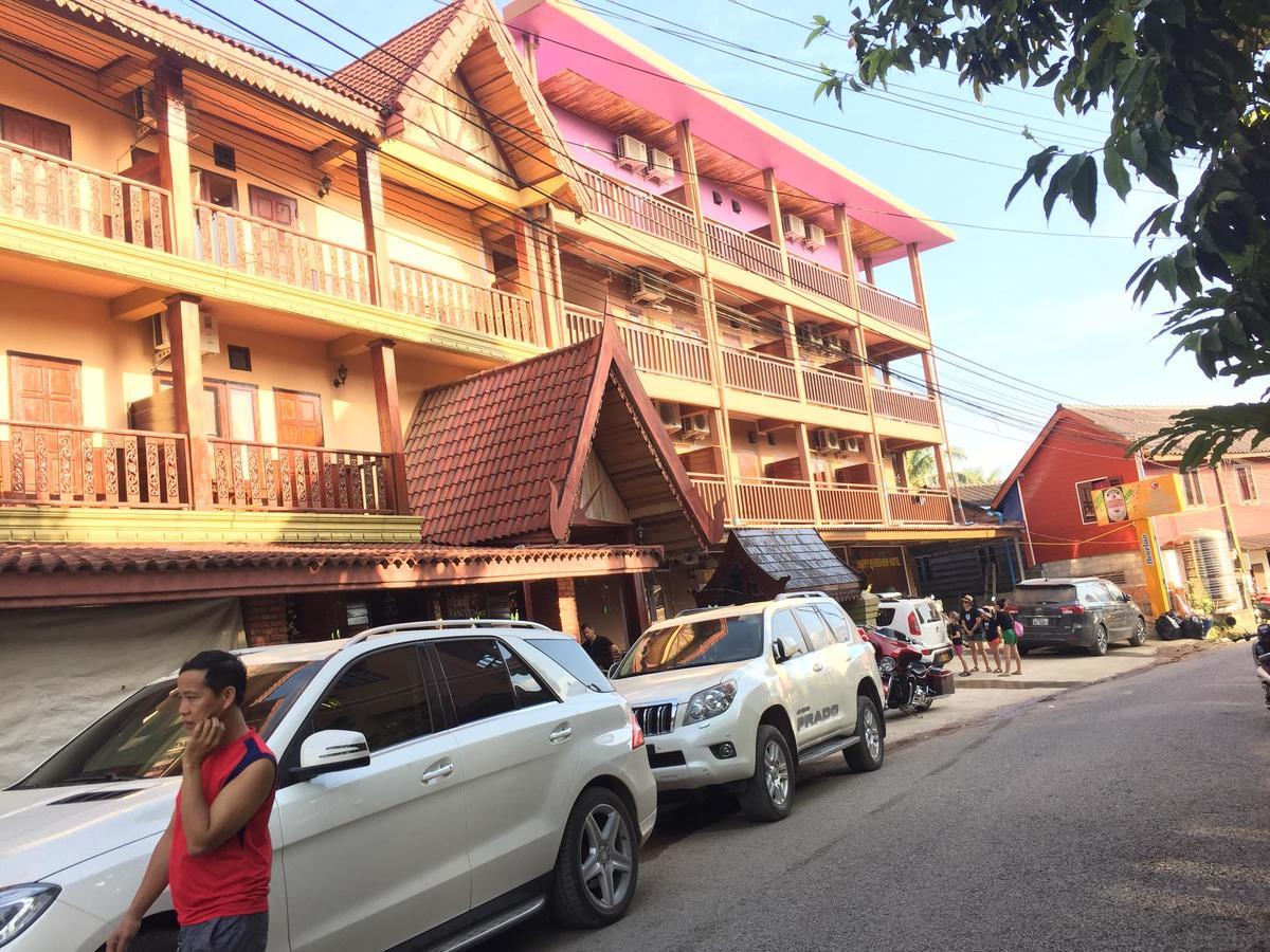 Happy River View Hotel วังเวียง ภายนอก รูปภาพ